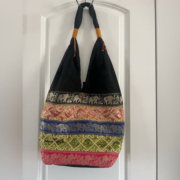 no brand Handbags - Multicolor Embroidered Women's Bag
